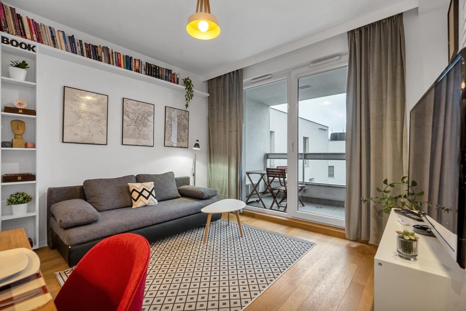 Wola - Parking, Balcony, Quiet & Quarter - By Rentujemy Leilighet Warszawa